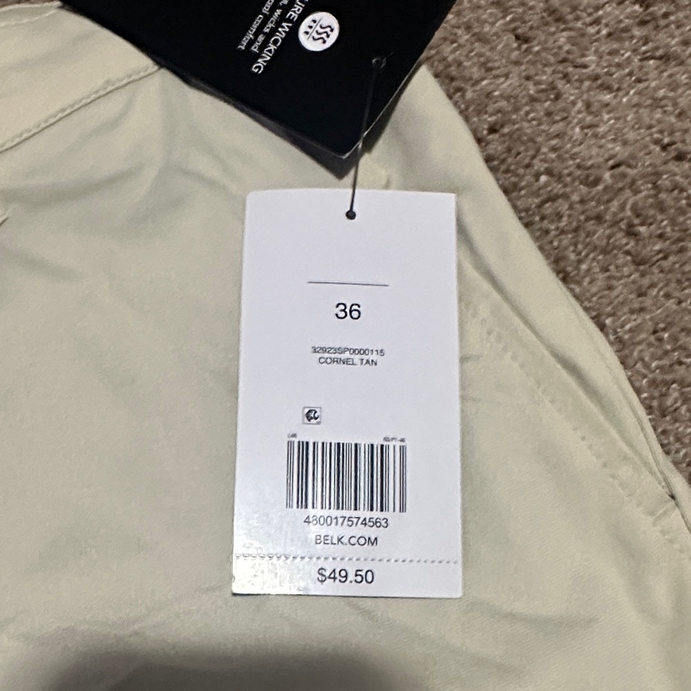 Zelos Cream Shorts - Picture 5 of 5